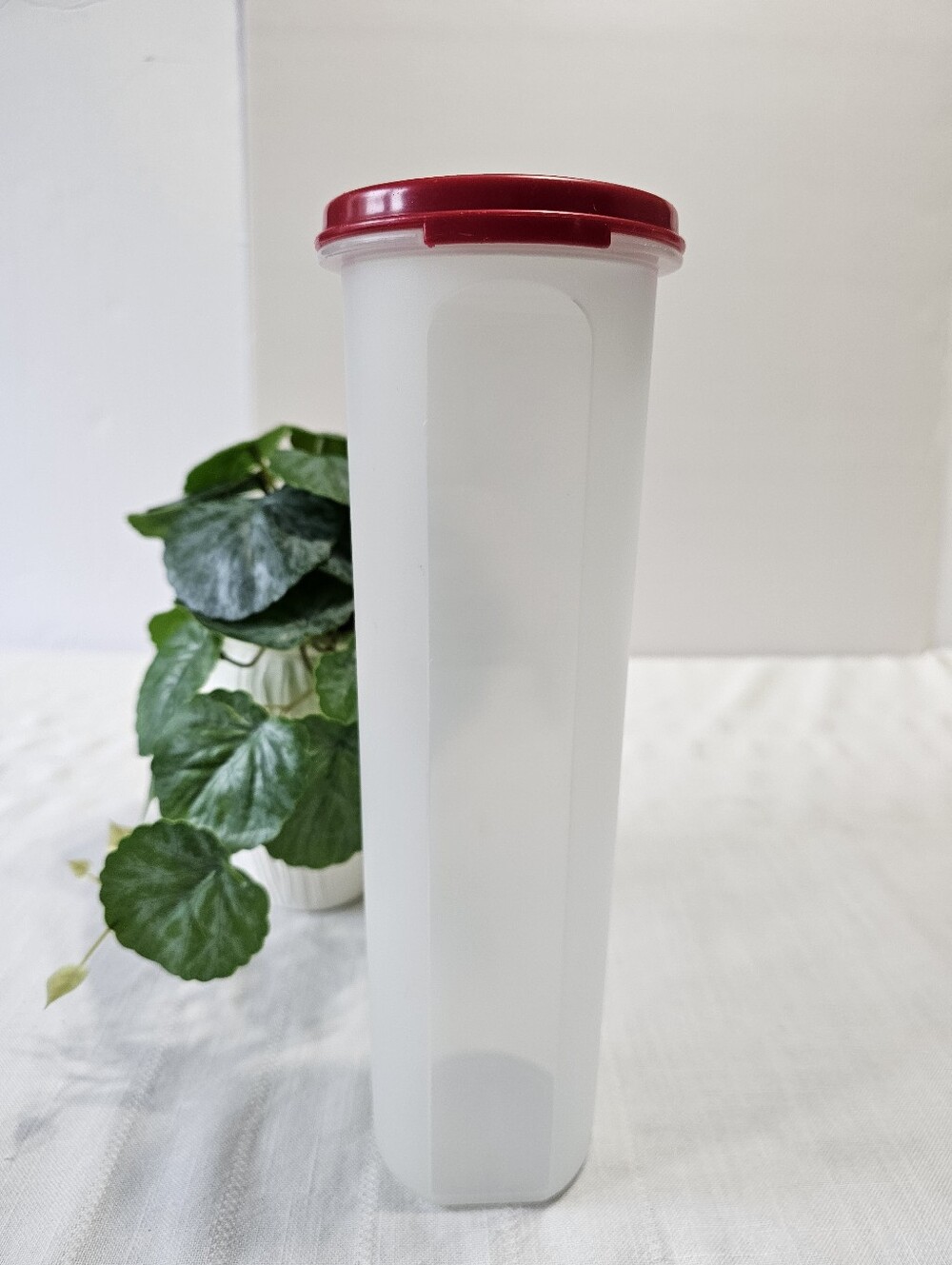 Vintage Tupperware Spaghetti Pasta Keeper Storage Container Red Lid